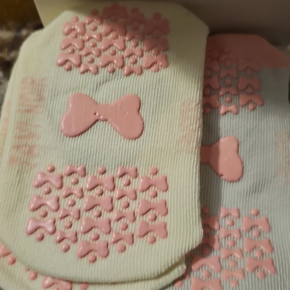 Disney Grip Socks 2 Pair Minnie and Daisy